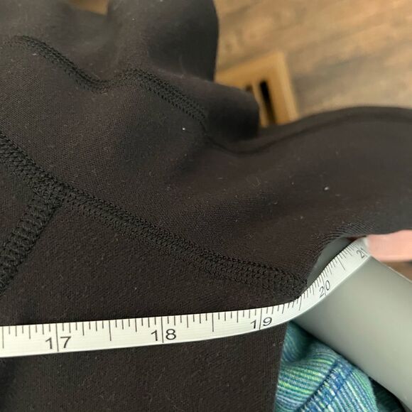 🪩Lululemon 1/4 zip up reversible long sleeve 1093​ - Picture 3 of 6